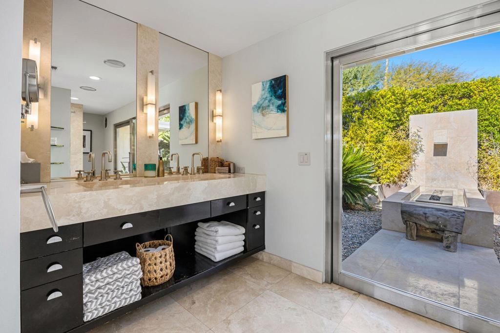 Image 35 of property listing at 1255 Camino Mirasol, Palm Springs, CA 92262