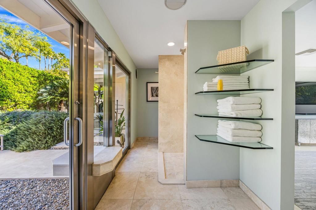 Image 37 of property listing at 1255 Camino Mirasol, Palm Springs, CA 92262