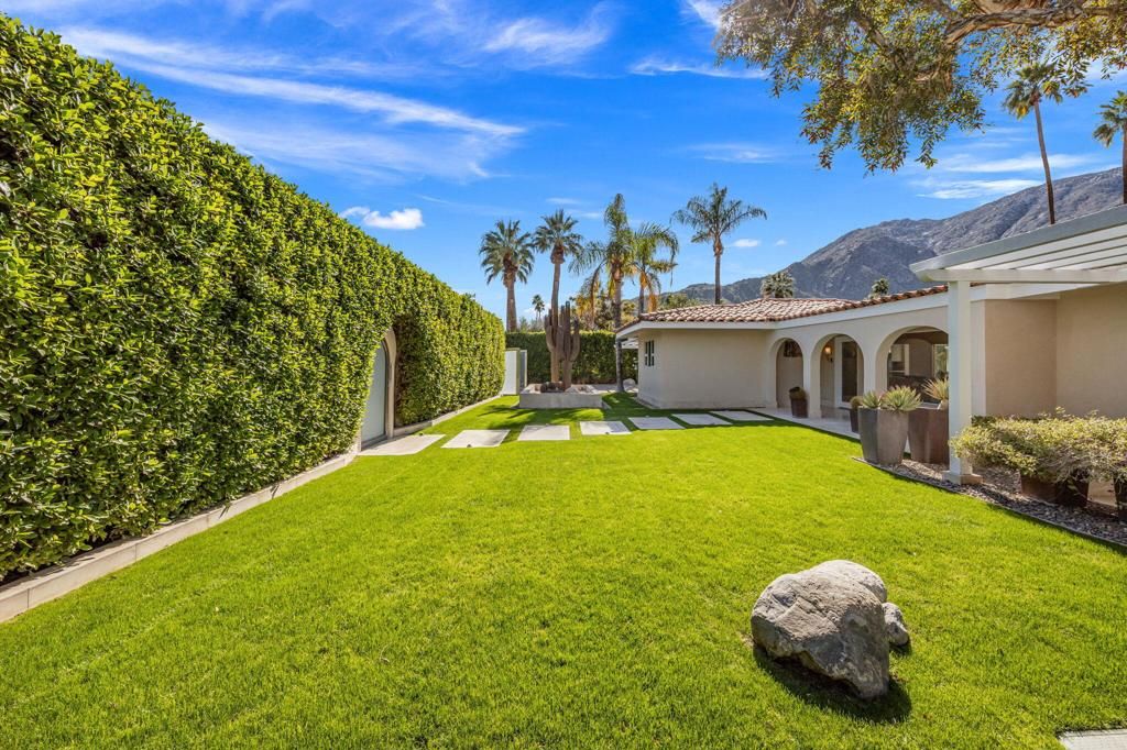 Image 6 of property listing at 1255 Camino Mirasol, Palm Springs, CA 92262