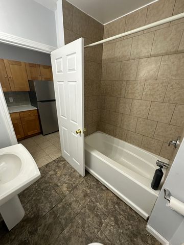 49 Howard Street 1st Floor, Waterbury, CT 06705