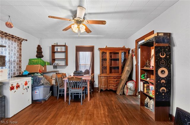 978 Wooster Road, Barberton, OH 44203