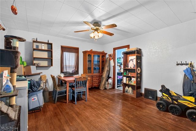 978 Wooster Road, Barberton, OH 44203