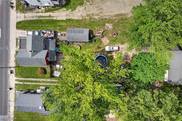 978 Wooster Road, Barberton, OH 44203
