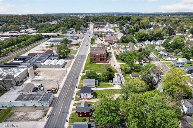 978 Wooster Road, Barberton, OH 44203