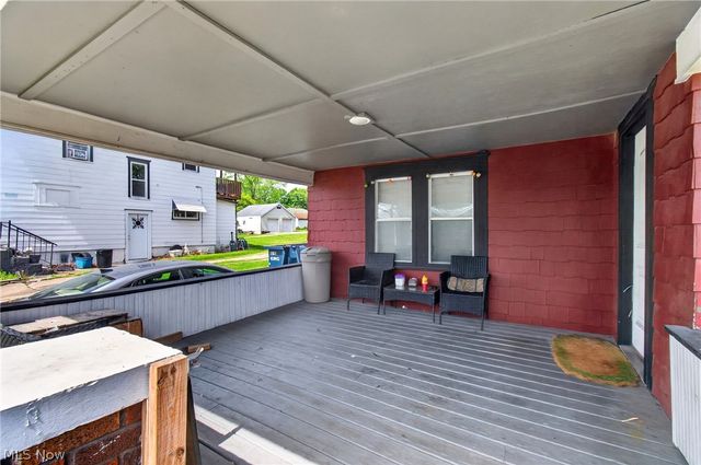 978 Wooster Road, Barberton, OH 44203
