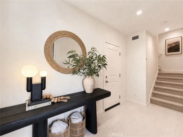 184 Elkhorn, Irvine, CA 92618