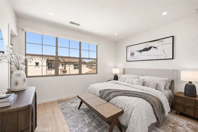 184 Elkhorn, Irvine, CA 92618