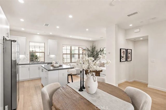 184 Elkhorn, Irvine, CA 92618