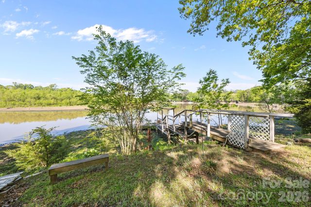 405 Carroll Cove, Lake Wylie, SC 29710