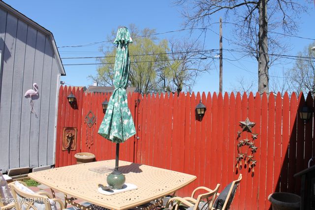 235 Alpine Way, Laurence Harbor, NJ 08879