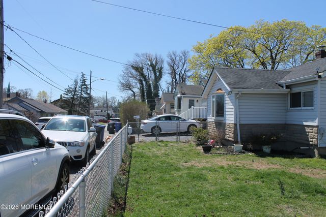 235 Alpine Way, Laurence Harbor, NJ 08879