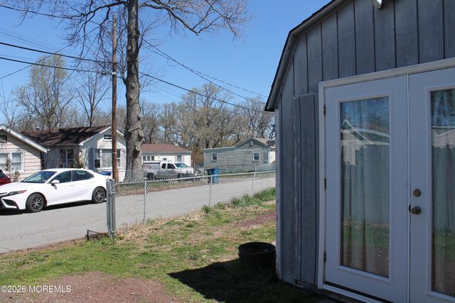 235 Alpine Way, Laurence Harbor, NJ 08879