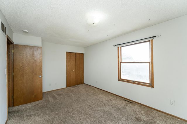 2804 25th Street NW, Rochester, MN 55901