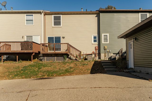 2804 25th Street NW, Rochester, MN 55901