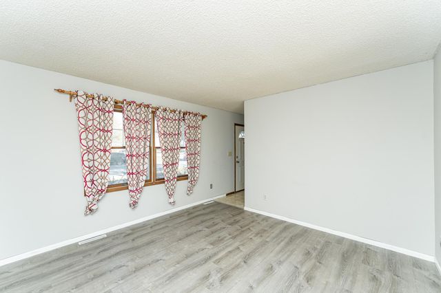 2804 25th Street NW, Rochester, MN 55901