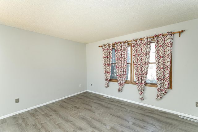 2804 25th Street NW, Rochester, MN 55901