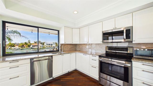 350 PINELLAS BAYWAY S 5, Tierra Verde, FL 33715