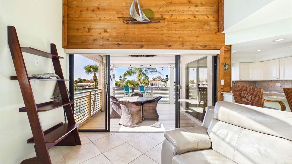 Image 12 of property listing at 350 PINELLAS BAYWAY S 5, Tierra Verde, FL 33715