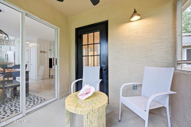 1655 THE GREENS Way 3325, Jacksonville Beach, FL 32250