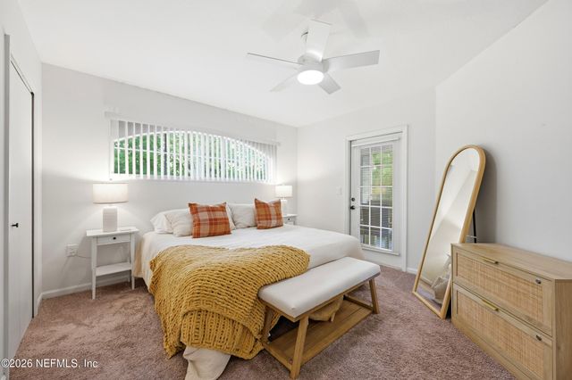 1655 THE GREENS Way 3325, Jacksonville Beach, FL 32250