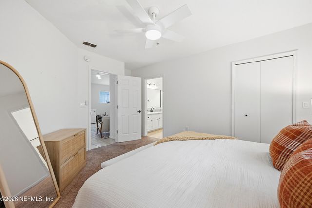 1655 THE GREENS Way 3325, Jacksonville Beach, FL 32250