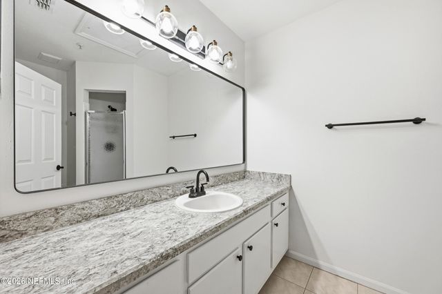 1655 THE GREENS Way 3325, Jacksonville Beach, FL 32250