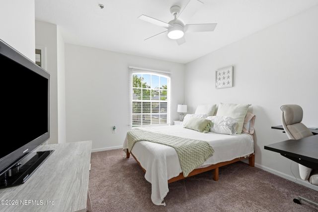 1655 THE GREENS Way 3325, Jacksonville Beach, FL 32250