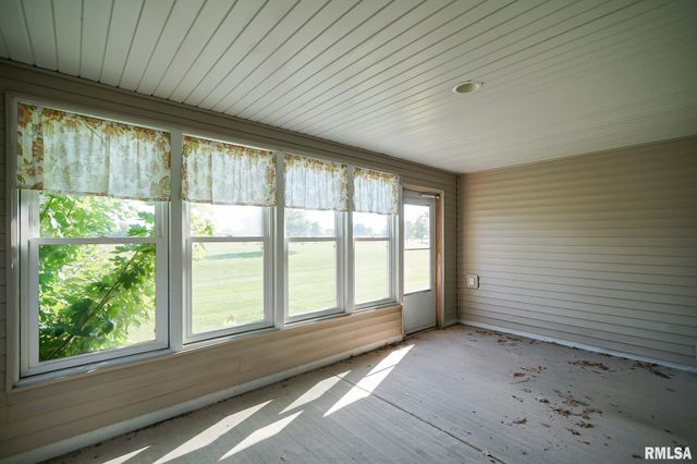 130 EASY Street, Washington, IL 61571