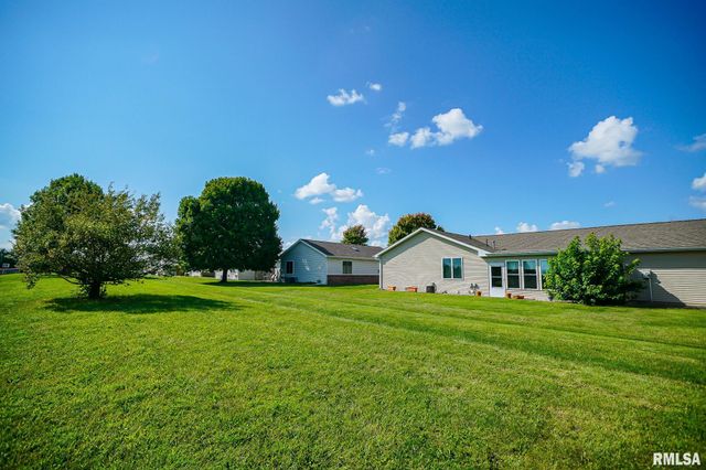 130 EASY Street, Washington, IL 61571