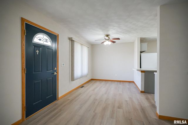 130 EASY Street, Washington, IL 61571