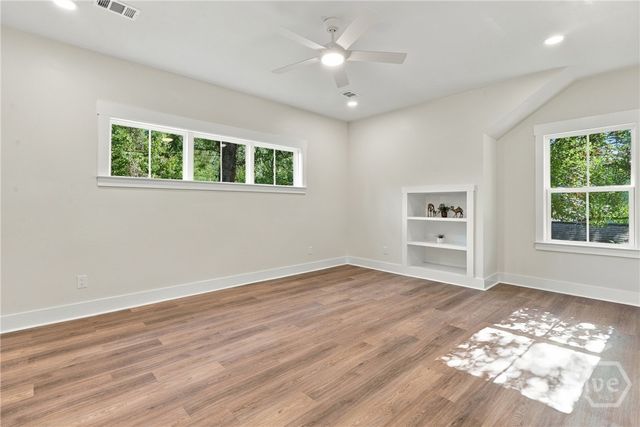 712 E 34th Street, Savannah, GA 31401