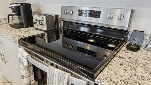 1700 South Outlaw Street, Pahrump, NV 89060