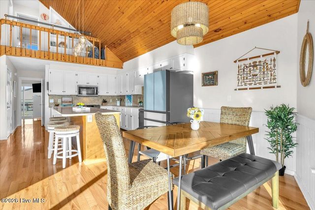 6114 6th Street, Surf City, NC 28445