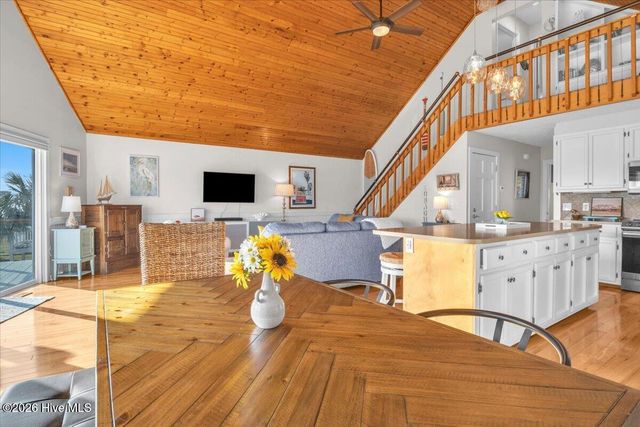 6114 6th Street, Surf City, NC 28445