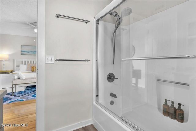 6114 6th Street, Surf City, NC 28445