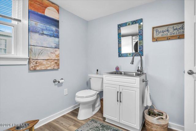 6114 6th Street, Surf City, NC 28445