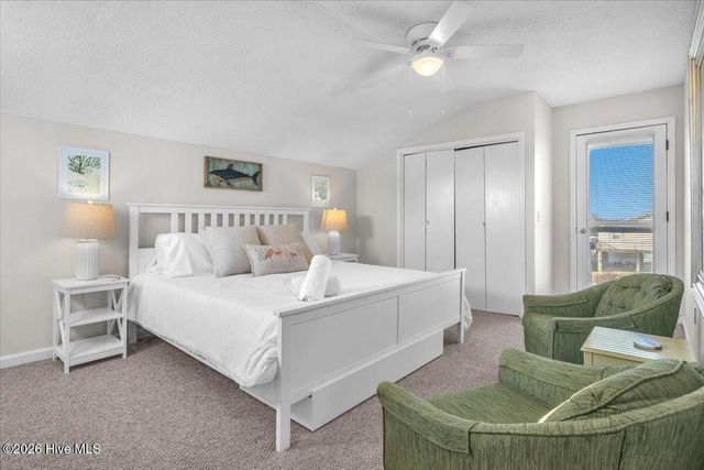 6114 6th Street, Surf City, NC 28445