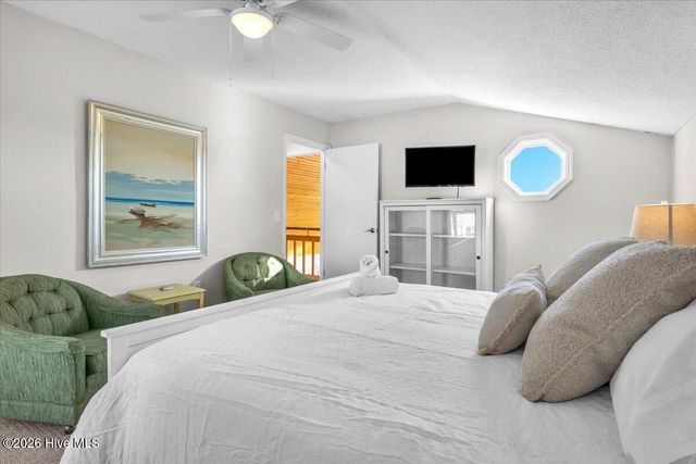 6114 6th Street, Surf City, NC 28445