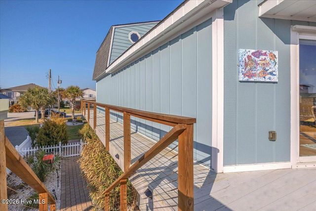 6114 6th Street, Surf City, NC 28445