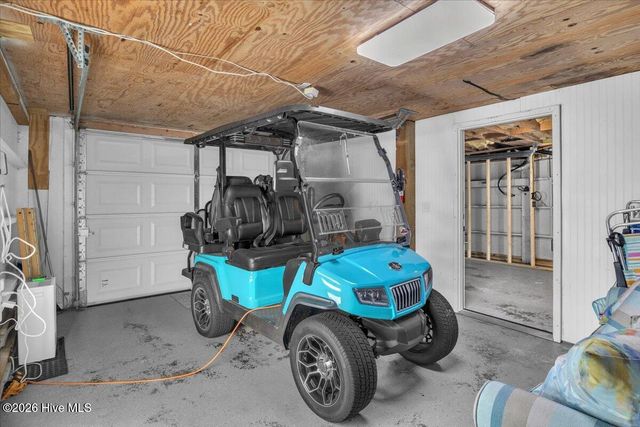 6114 6th Street, Surf City, NC 28445