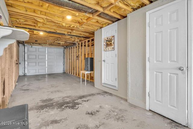 6114 6th Street, Surf City, NC 28445