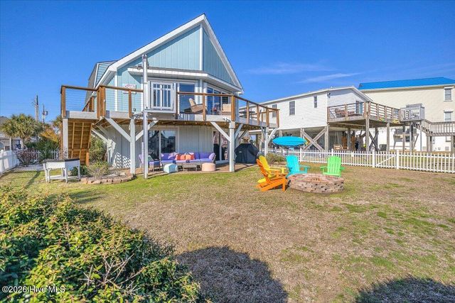 6114 6th Street, Surf City, NC 28445