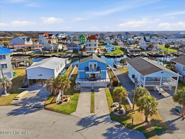 6114 6th Street, Surf City, NC 28445