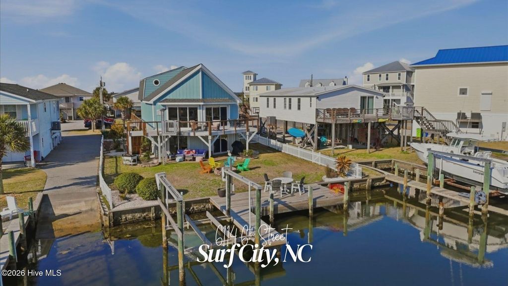 6114 6th Street, Surf City, NC 28445