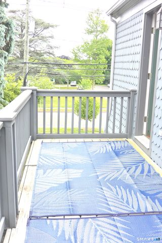 83 South Avenue E, New Canaan, CT 06840
