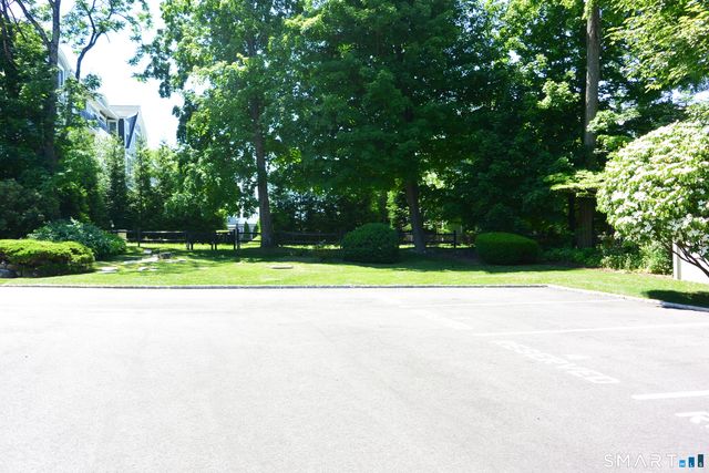 83 South Avenue E, New Canaan, CT 06840
