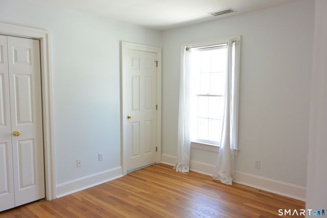 83 South Avenue E, New Canaan, CT 06840