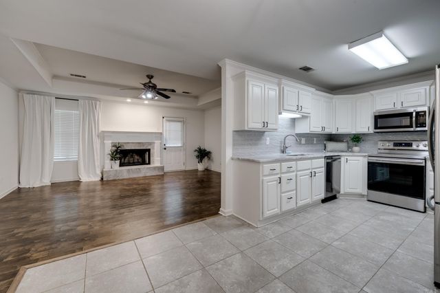 74 Garden Oaks Drive, Maumelle, AR 72113