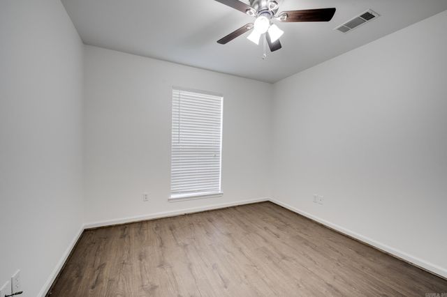 74 Garden Oaks Drive, Maumelle, AR 72113