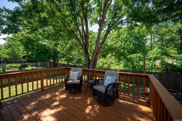 74 Garden Oaks Drive, Maumelle, AR 72113